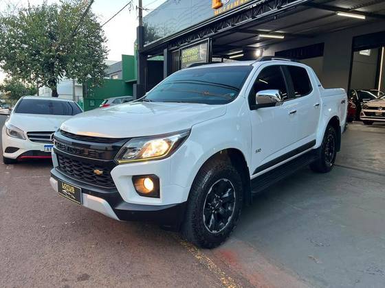 CHEVROLET S10 2.8 16V TURBO DIESEL HIGH COUNTRY CD 4X4 AUTOMÁTICO